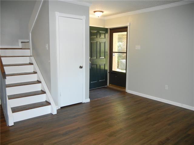 Building Photo - 887 Dublin Dr
