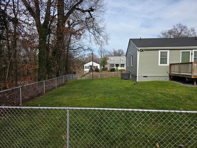 Building Photo - 501 E Brookland Park Blvd
