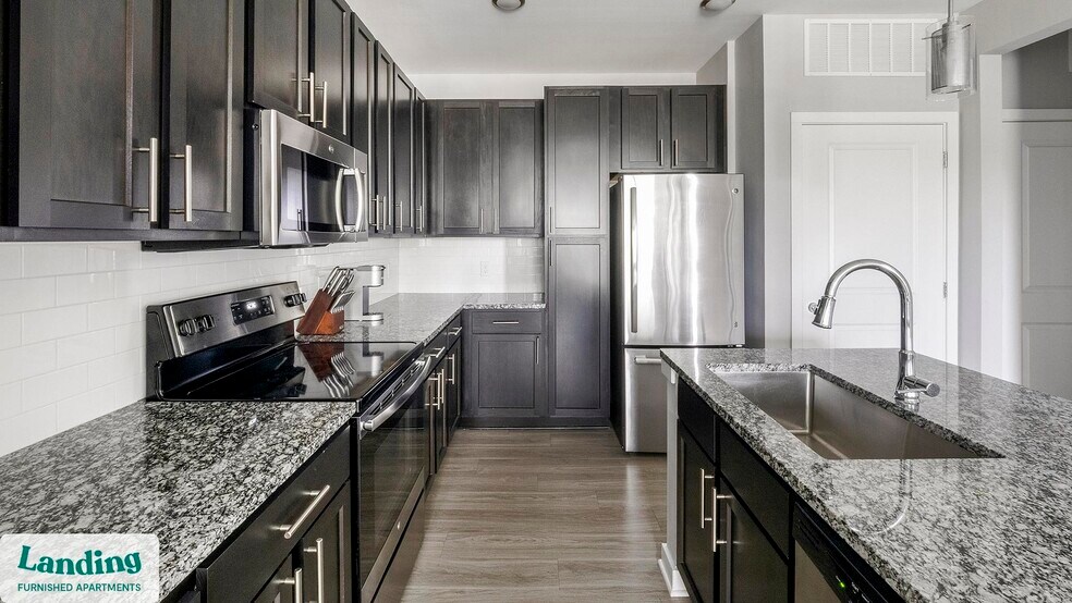 Building Photo - 115 Great Lawn Dr