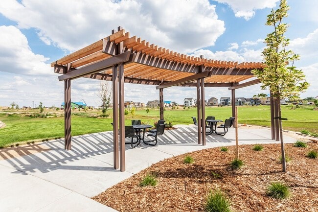 Building Photo - 4888 Denys Dr.