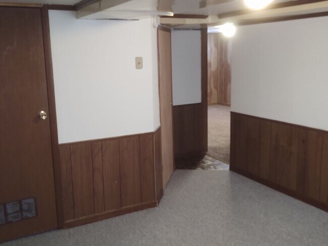 Building Photo - SW 413/415 Milan