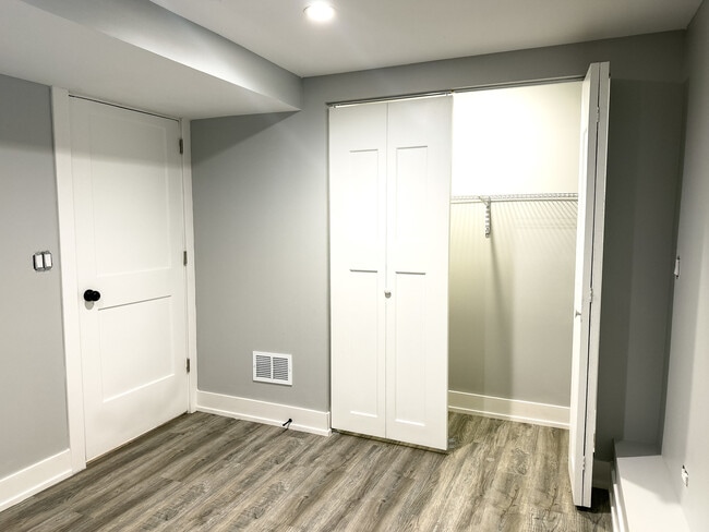 Building Photo - 1015 N Lawndale Ave