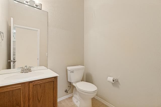 Building Photo - 2324 Stoneleigh Pl