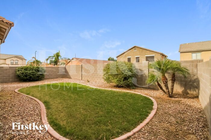 Building Photo - 1252 W Vineyard Plains Dr