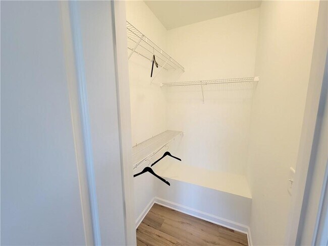 Building Photo - 140 Harlow Cir