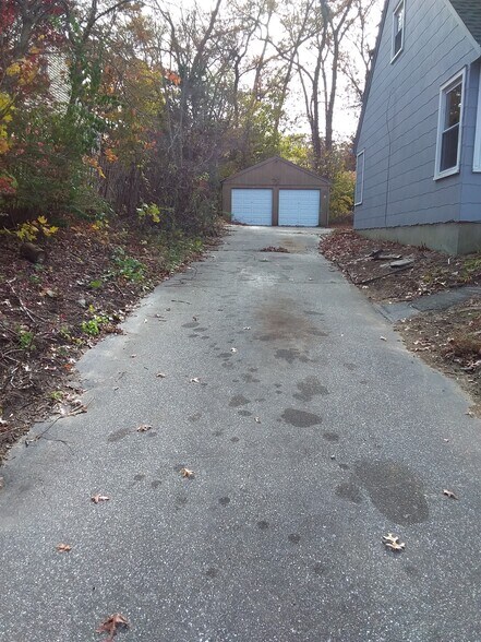 Building Photo - 58 Pennywood Ln