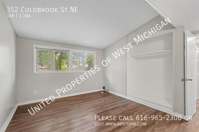 Building Photo - 352 Coldbrook St NE