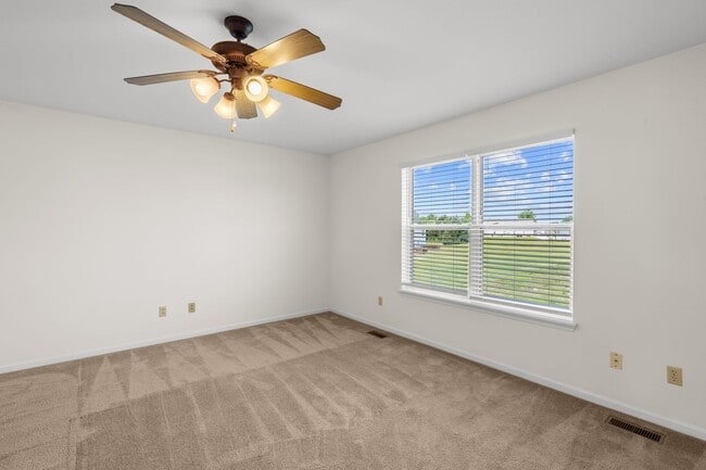 Building Photo - 3515-3517 Prescott Dr.