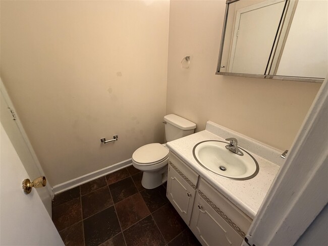 Building Photo - 1036 Ellen Dr