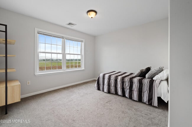 Building Photo - 36 Main St