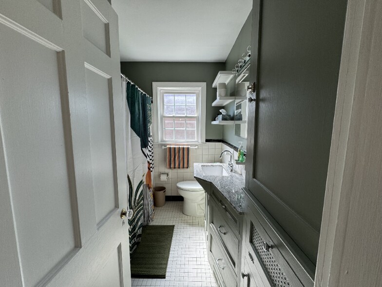 Building Photo - 3911 Alton Rd