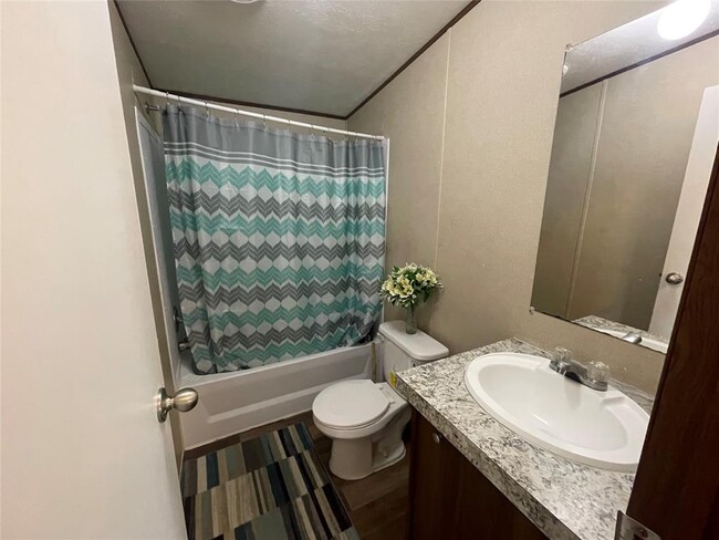 Building Photo - 777 Rd 5210