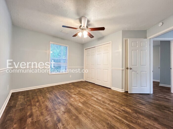 Building Photo - 1336 Yorkshire Ln