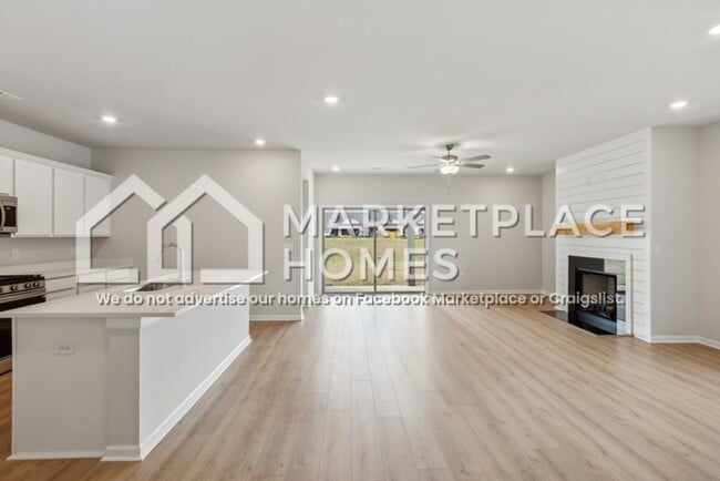 Building Photo - 313 McHenry Dr