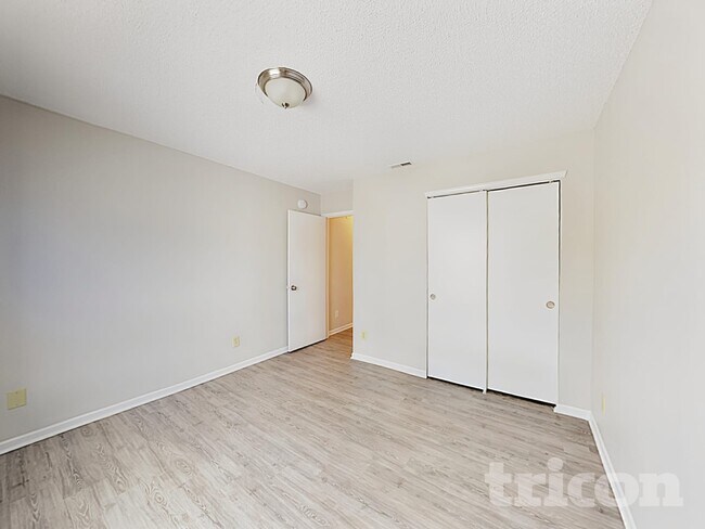 Building Photo - 1826 Blue Pine Ln