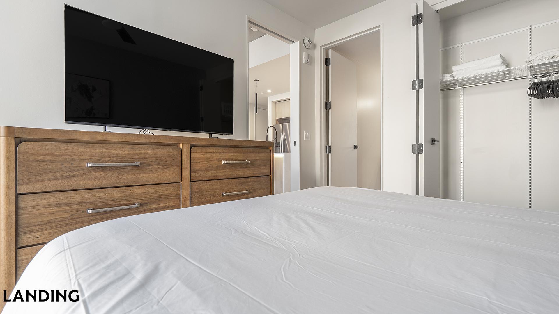 Building Photo - 143 E Commerce St