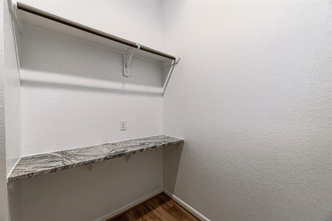 Building Photo - 16211 Northern Cardinal Ln