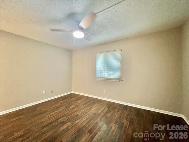 Building Photo - 2901 Heathstead Place
