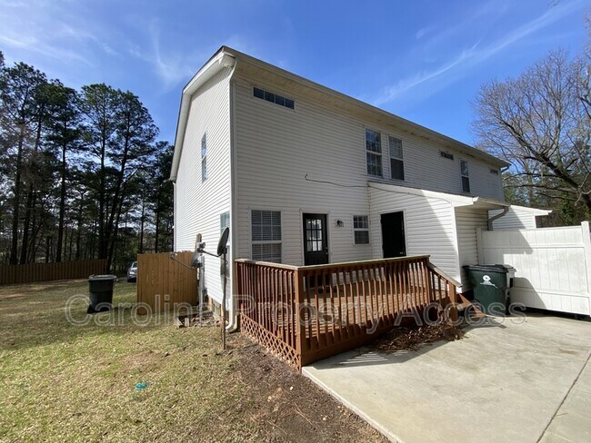 Building Photo - 505 Avent Ferry Rd