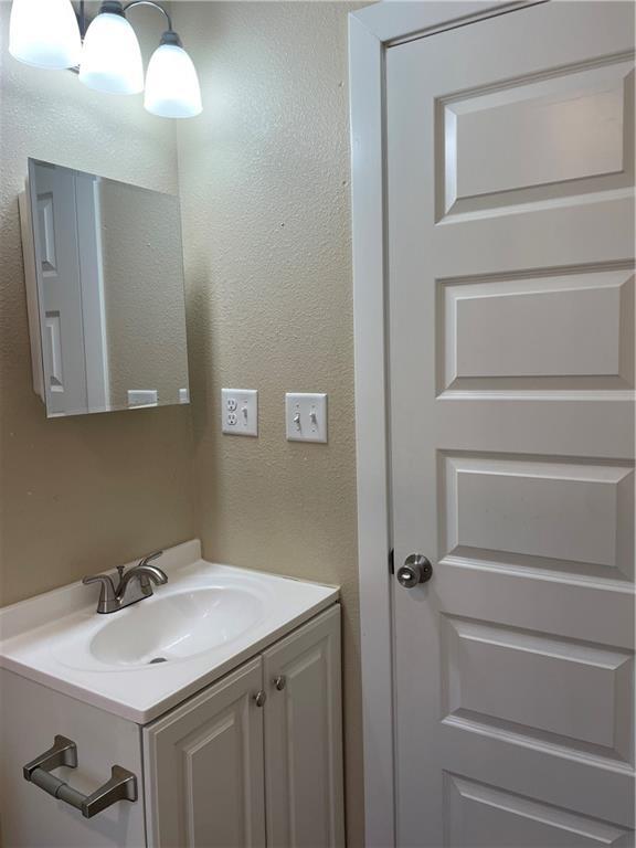 Building Photo - 4600 E Huntsville Rd