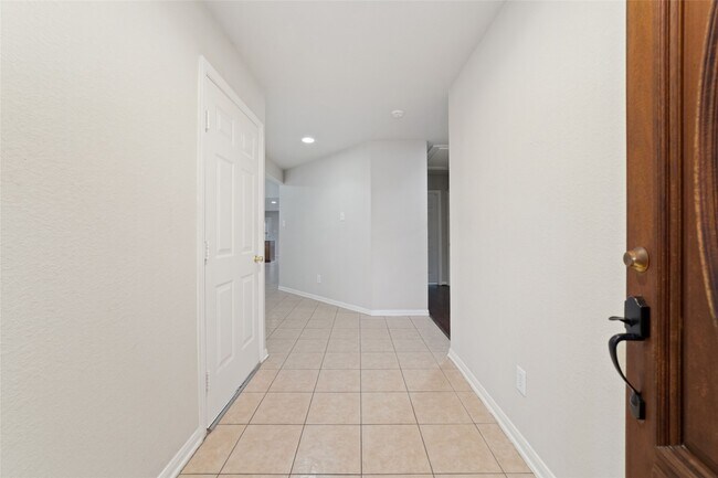 Building Photo - 2727 Chatford Hollow Ln