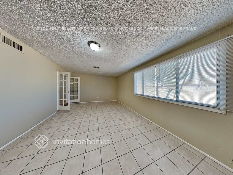 Building Photo - 4648 E Wayland Rd
