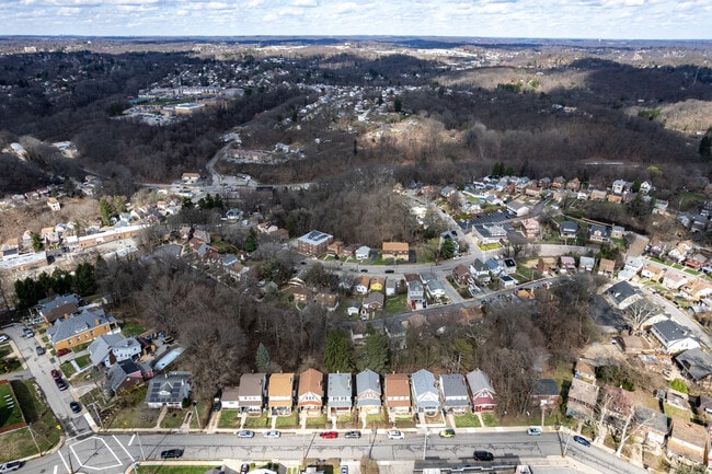 Building Photo - 240 Ridgewood Ave