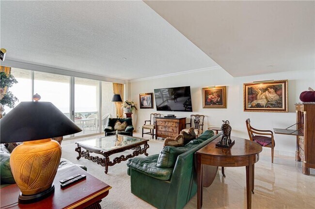 Building Photo - 3200 N Ocean Blvd