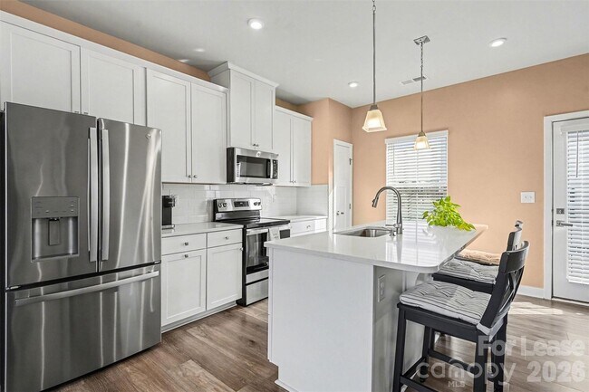 Building Photo - 1546 Aspire St