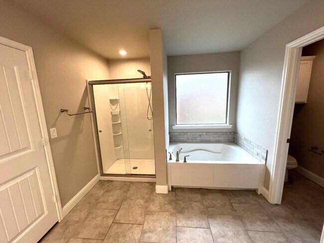 Building Photo - 7506 100th St