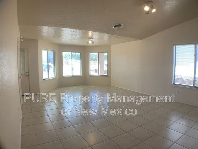 Building Photo - 4108 Abbey Rd