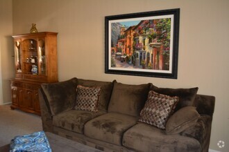 Building Photo - Furnished Rental, 55+, Move In Today!