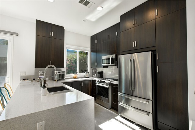 Building Photo - 2707 Majestic Way