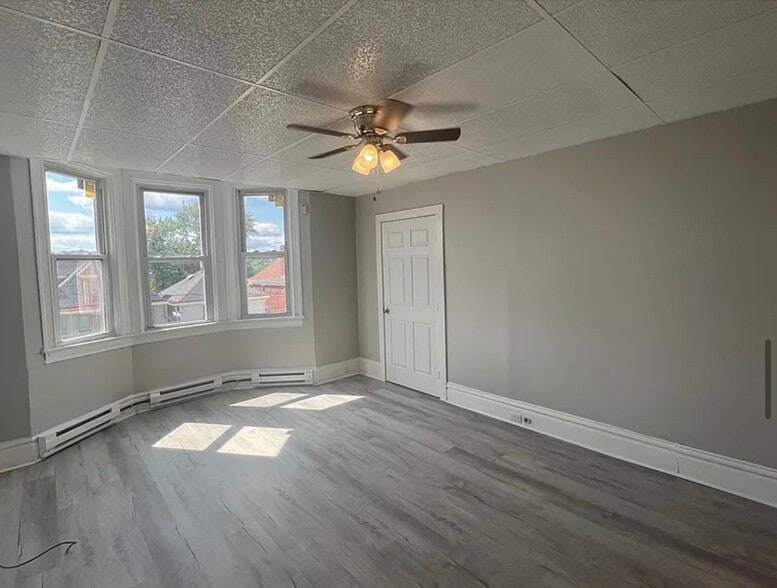 Building Photo - 1425 Methyl St