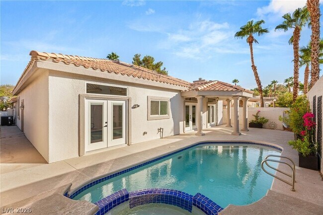 Building Photo - 1605 Shadow Rock Dr