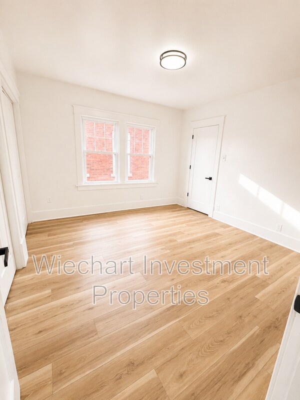 Building Photo - 201 S Blackhoof St
