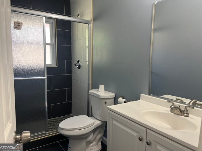 Building Photo - 2875 Carriage Ln