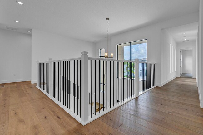 Building Photo - 9523 Riverside Pk Dr