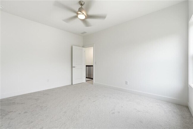 Building Photo - 7370 Cornflower Ct