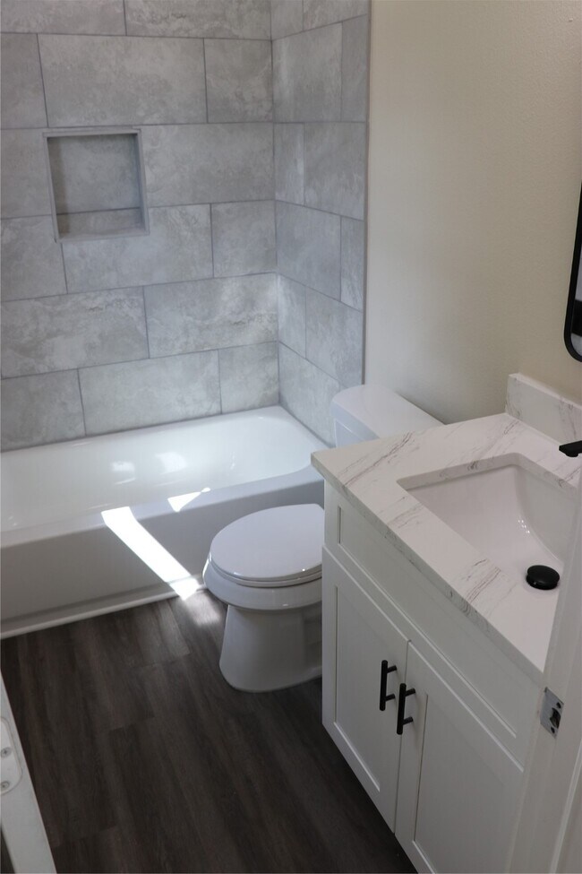 Building Photo - 9439 Radio Rd