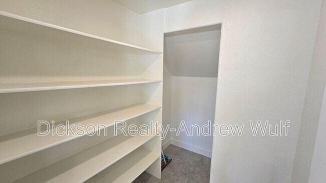 Building Photo - 2149 Neuer Dr