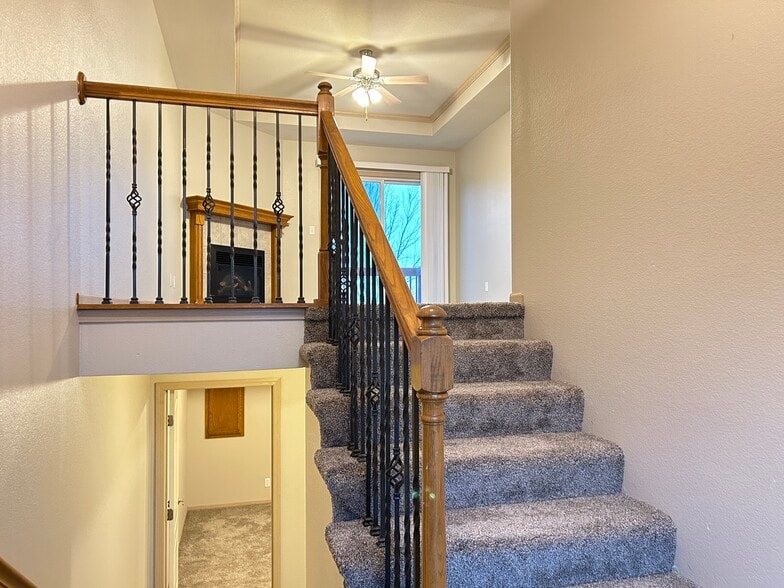 Entryway - 1211 NW Ashley Ln