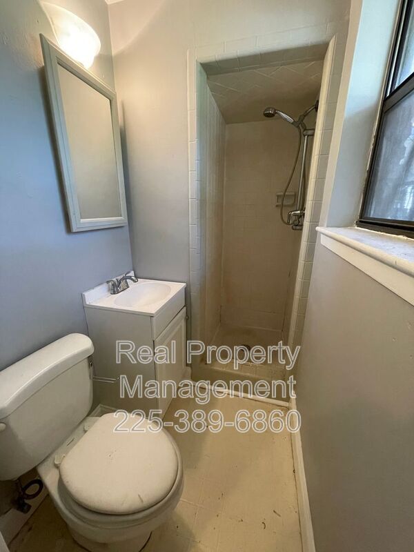 Building Photo - 2351 Sweetleaf St