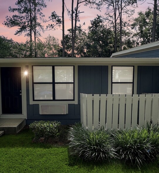 Building Photo - Meadowood
