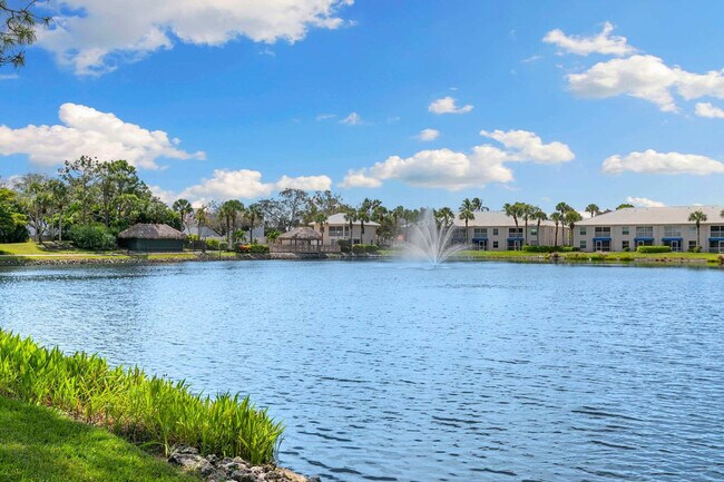 Building Photo - 893 Gulf Pavillion Dr