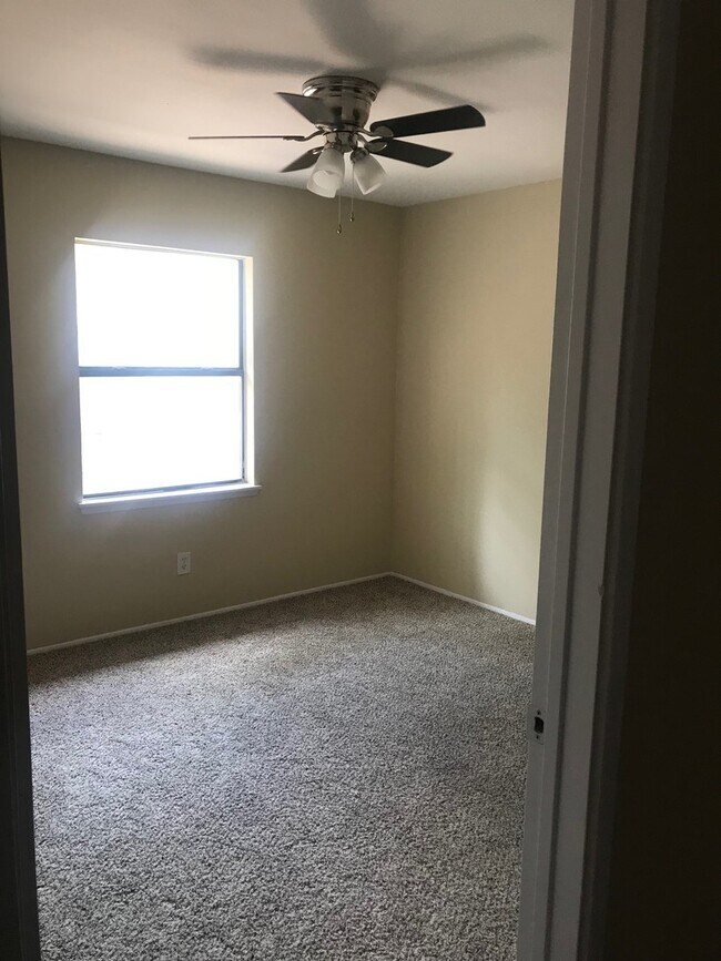 Building Photo - 2505 Cherry Blossom Ln