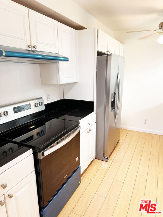 Building Photo - 4722 Park Granada