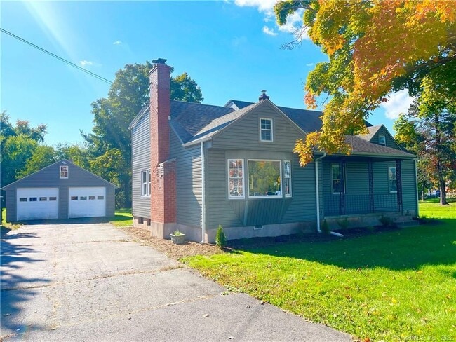 Building Photo - 341 Center Rd