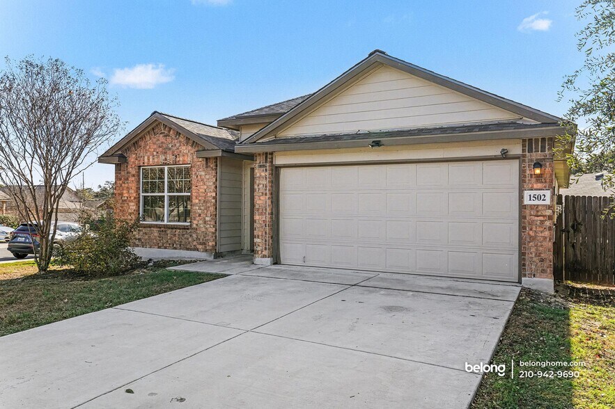 Building Photo - 1502 Mourning Dove