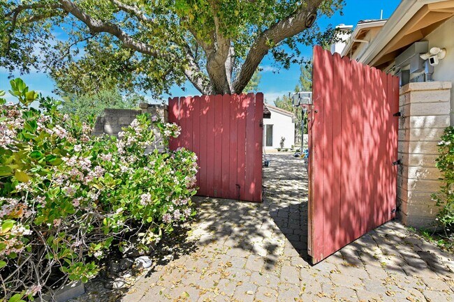 Building Photo - 50% off 1st mo|$3,449/mo – Brand-New 2 Bed / 2 Bath Private ADU – Agoura Hills | 800 Sq Ft